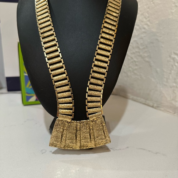 Everything - Picture 10 of 11